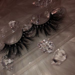 3D Mink Lashes “Hottie”